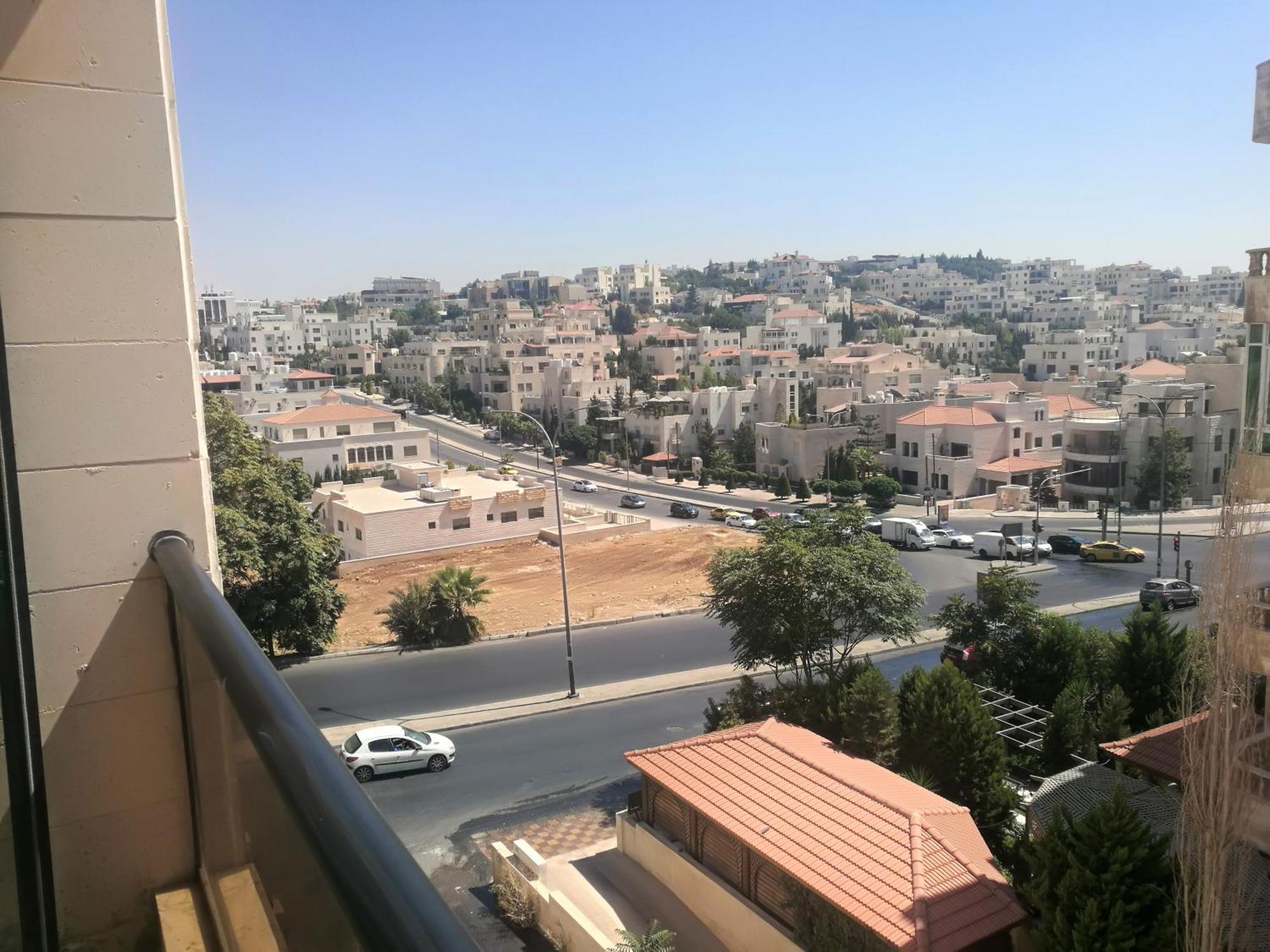 Dair Ghbar Gate Apartments Amman Exterior photo
