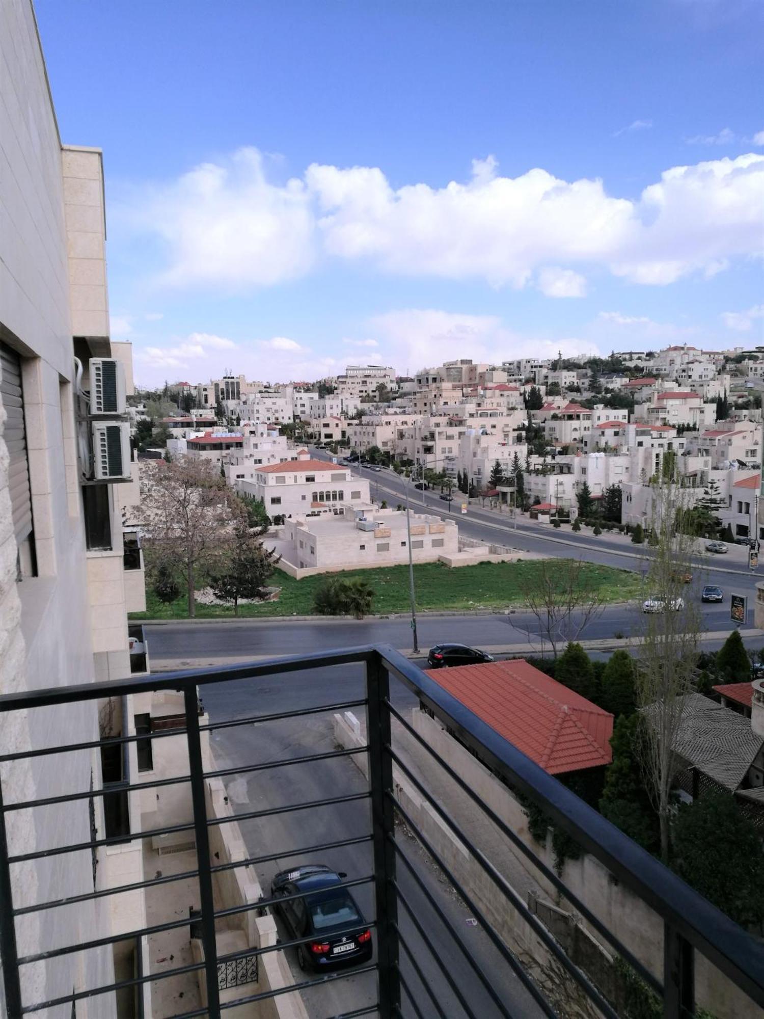 Dair Ghbar Gate Apartments Amman Exterior photo