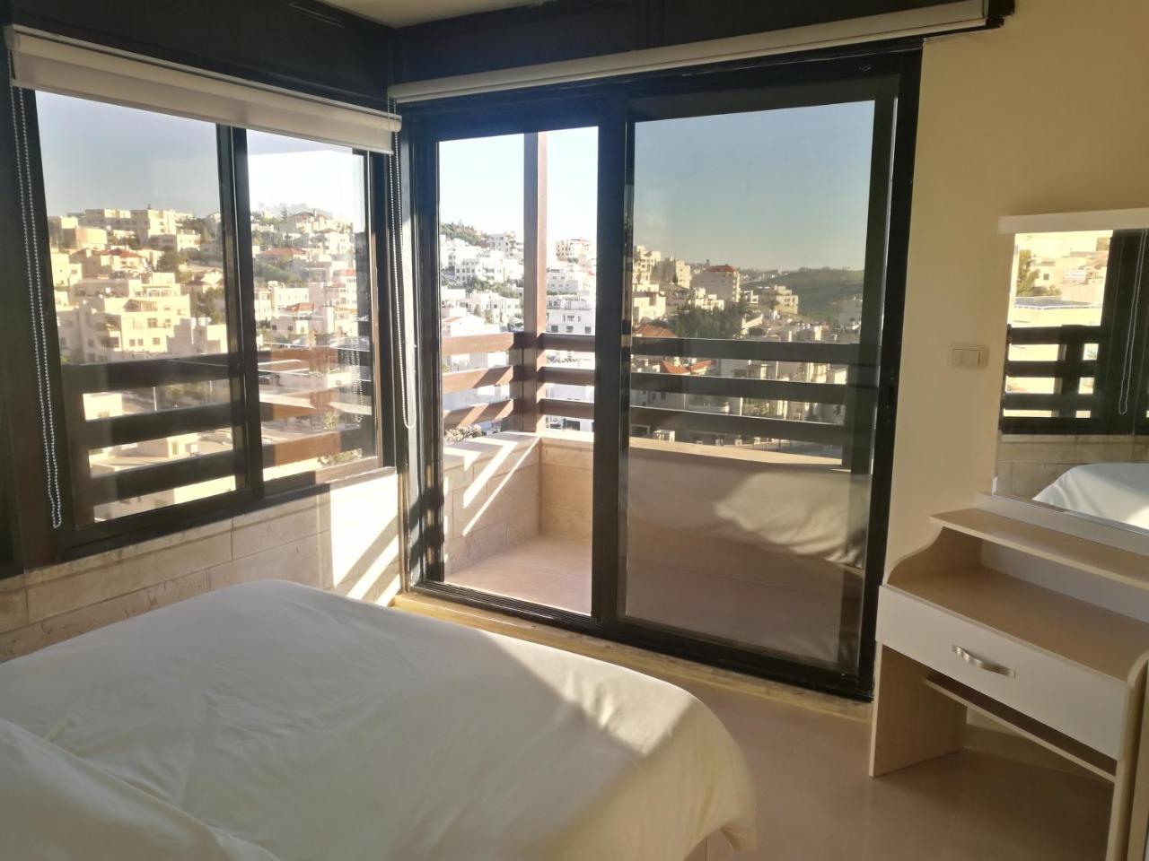 Dair Ghbar Gate Apartments Amman Exterior photo
