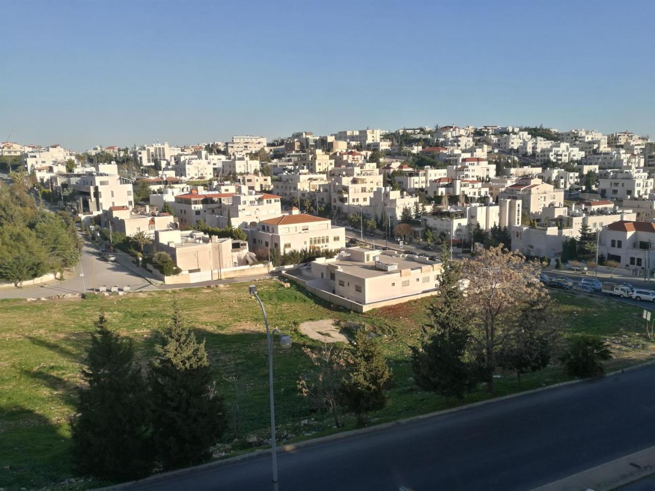 Dair Ghbar Gate Apartments Amman Exterior photo